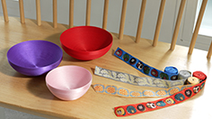 「イッピン」飾って巻いて カラフルな可能性